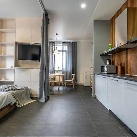стильная квартира возле моря в аркадии Apartman *