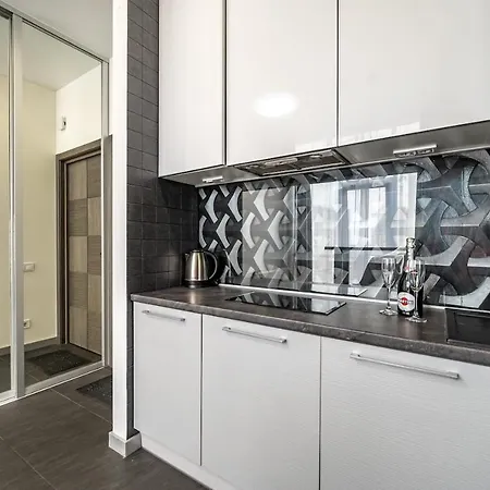 стильная квартира возле моря в аркадии Apartment